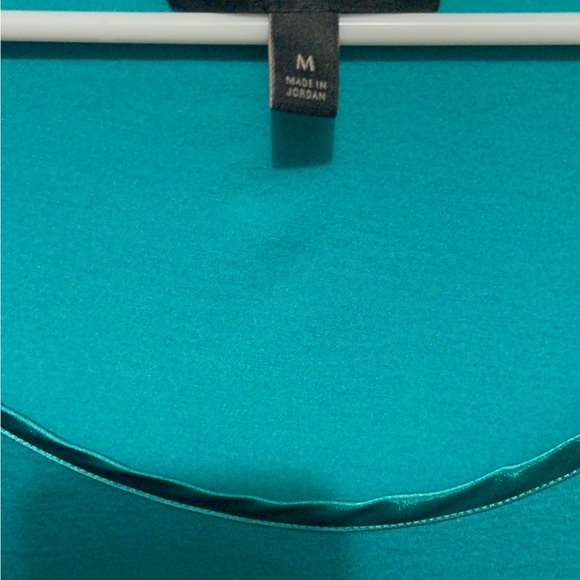 BANANA REPUBLIC LUXE-TOUCH TANK Size M - Picture 3 of 10